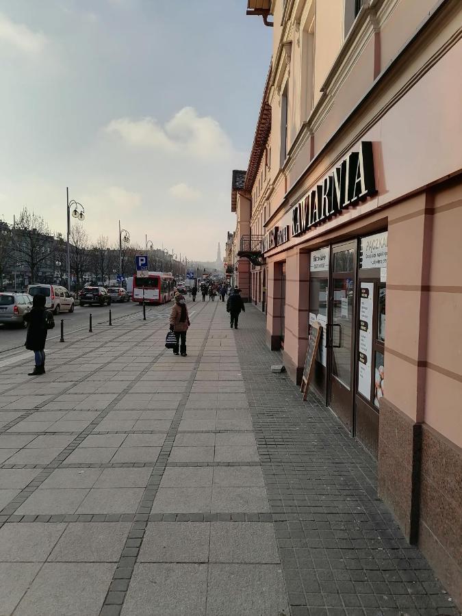 Hostel Pacific Ocean Czestochowa Częstochowa Exterior foto